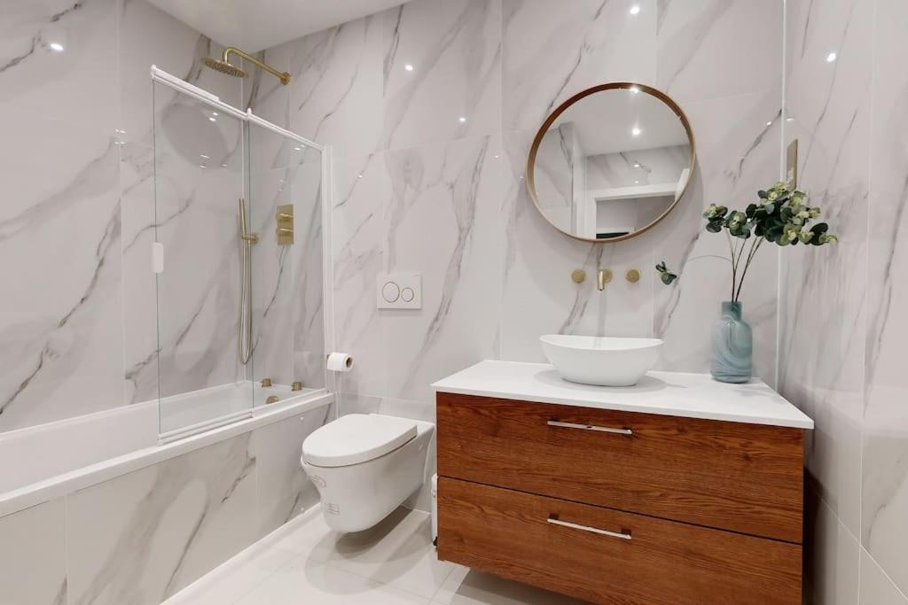 Stylish 2Bed Flat 10Min To Wimbledon Tennis Courts Londen Buitenkant foto