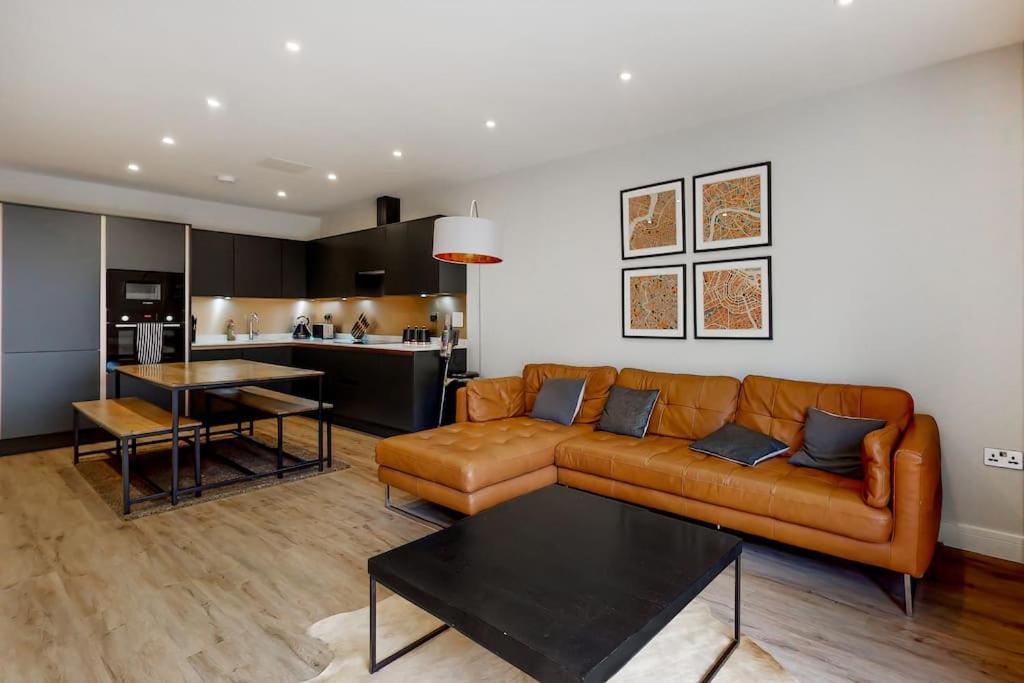Stylish 2Bed Flat 10Min To Wimbledon Tennis Courts Londen Buitenkant foto